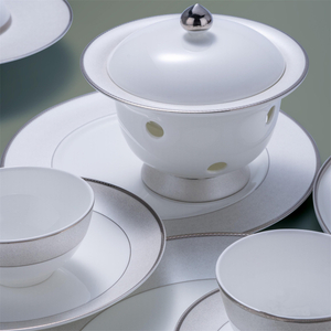 Good Dinner Set New Craft Colorful Design Decal Kitchen Plate Dish Set Gold Rim Fine Bone China Dinnerware Sets