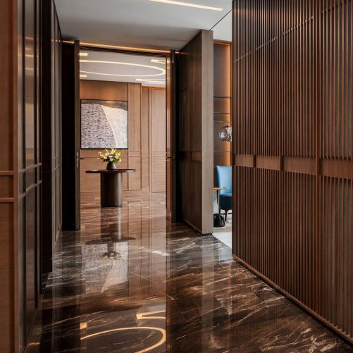 Modern Fluted Oak Wood Tambour Panel Flexible Wall Decorative Slatted Wood for Living Room Bedroom Hotel & Outdoor Application