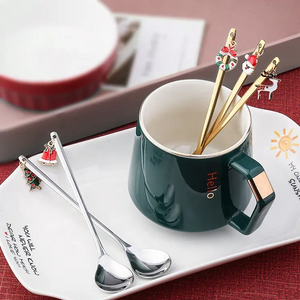 Factory Wholesale 6pcs Christmas spoon fork set gift box christmas spoon for family party hotel gold christmas kid spoon set